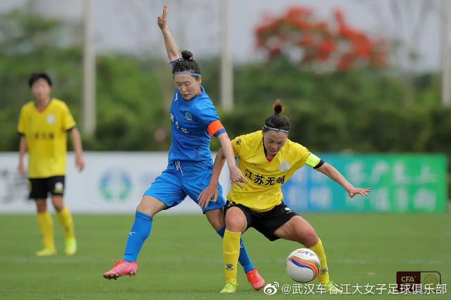 俄罗斯女人下边大黑β